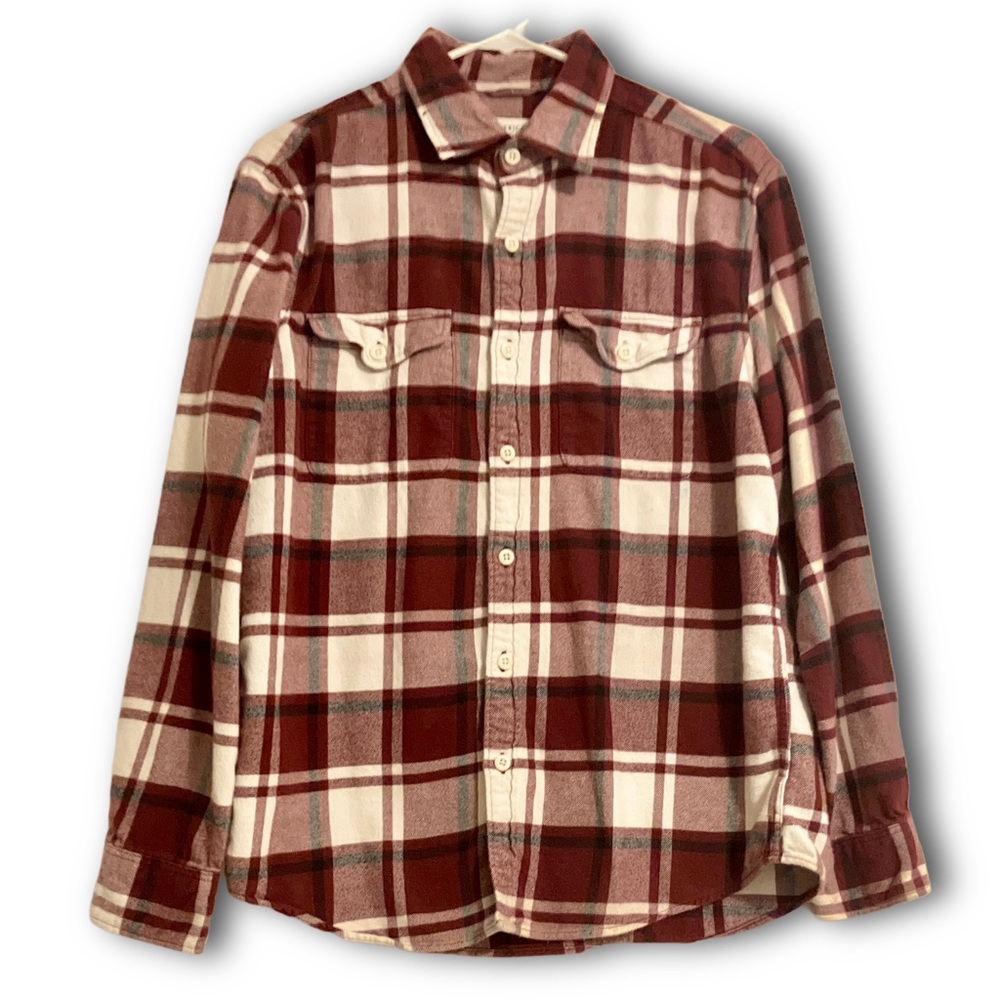 Women’s American Eagle Outfitters Burgundy Plaid Shirt. Size Mediuum